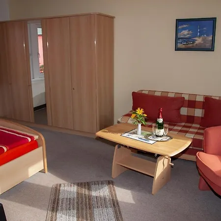 Penzion Doppelzimmer-mit-gemeinschaftsbad-fuer-2-personen-auf-ruegen-h3zi1 Gross Banzelvitz